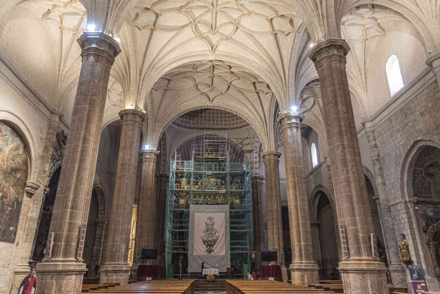 Zaragoza - Daroca 12 - basílica Santa María de los Sagrados Corporales.jpg